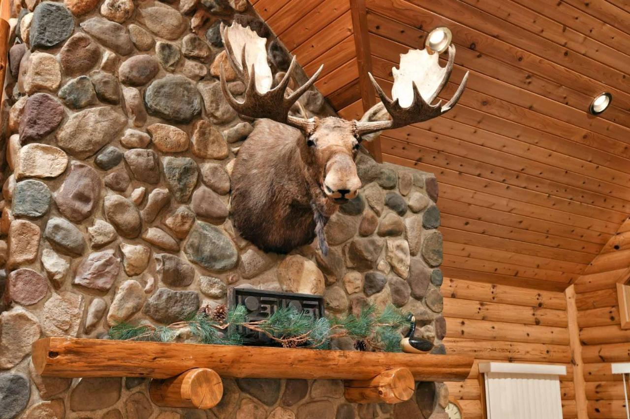 Majestic Moose Lodge Home Cable Exterior photo